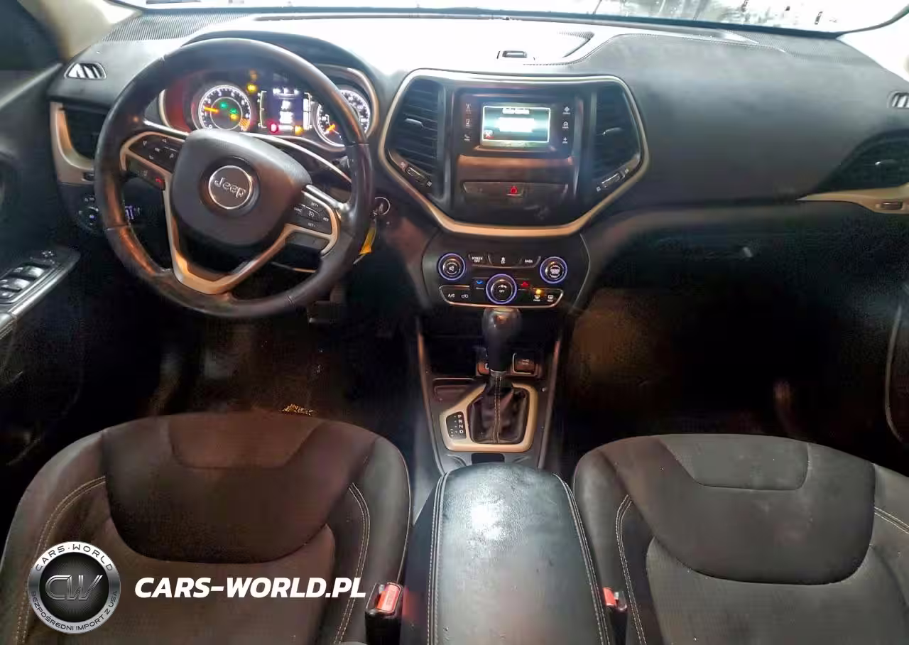 2015 Jeep Cherokee Latitude VIN:1C4PJLCB0FW657560 - 8