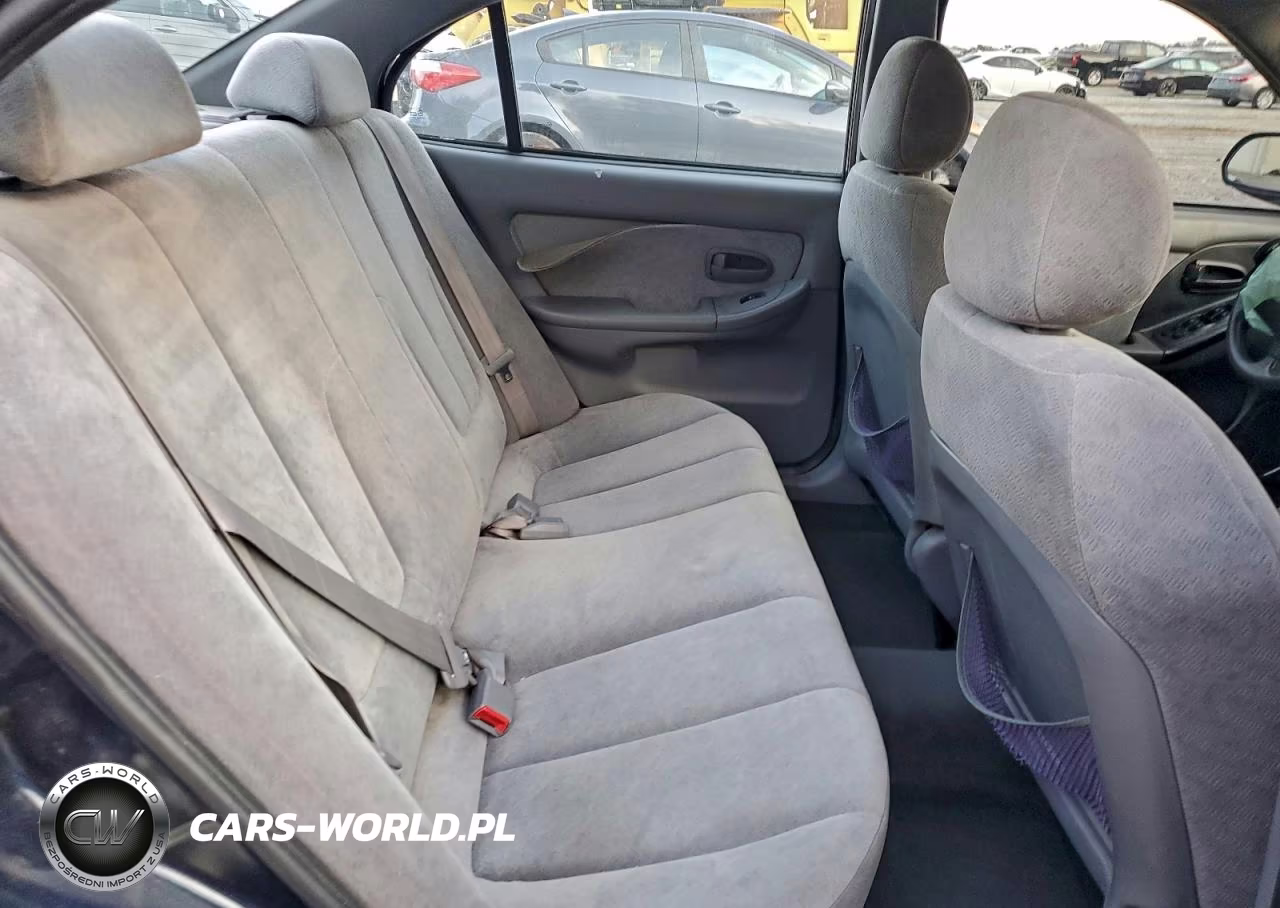2005 Hyundai Elantra Gls VIN:KMHDN46D05U031569 - 10