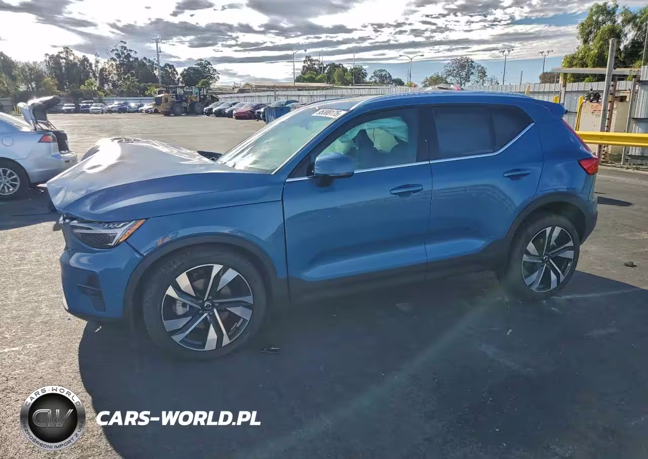 2025 Volvo Xc40 Plus