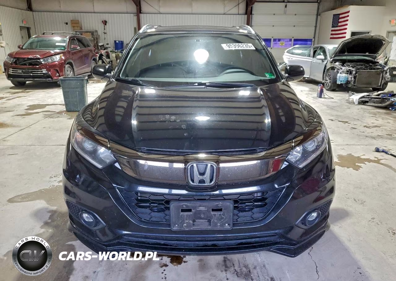 2021 Honda Hr-V Sport VIN:3CZRU6H12MM720411 - 5