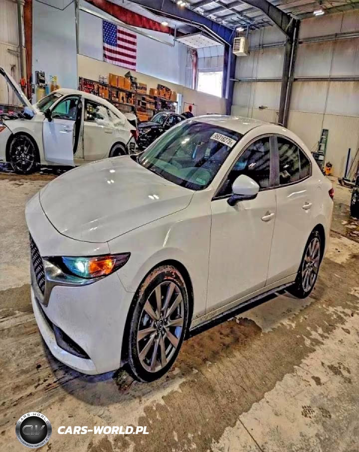 2021 Mazda 3 Select