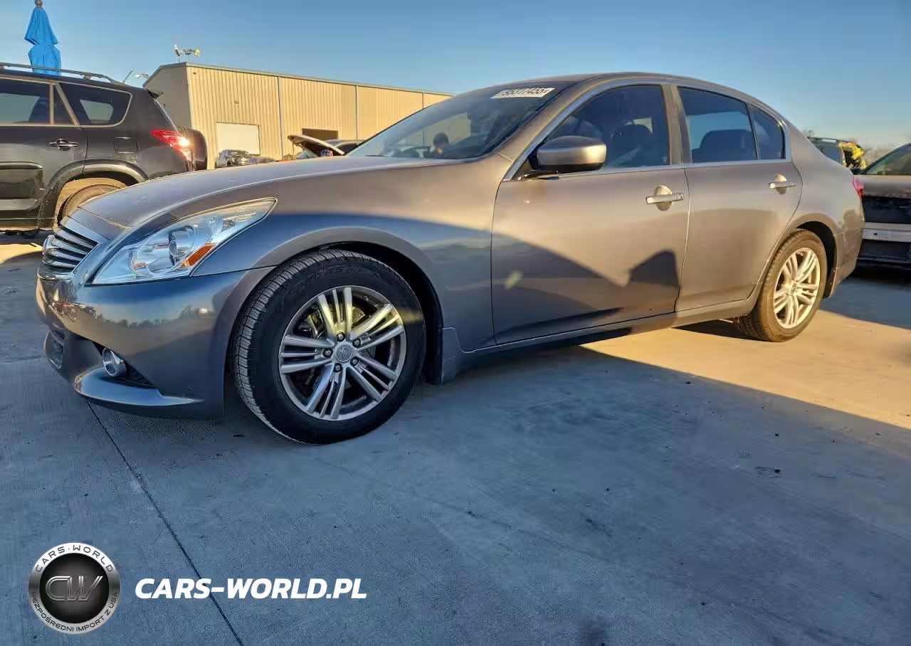 2013 Infiniti G37 Base