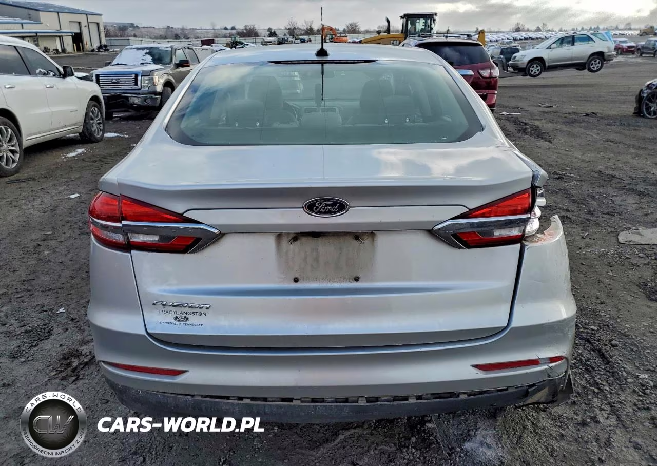 2019 Ford Fusion S VIN:3FA6P0G77KR102154 - 6