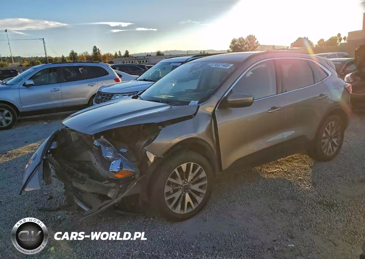 2020 Ford Escape Titanium