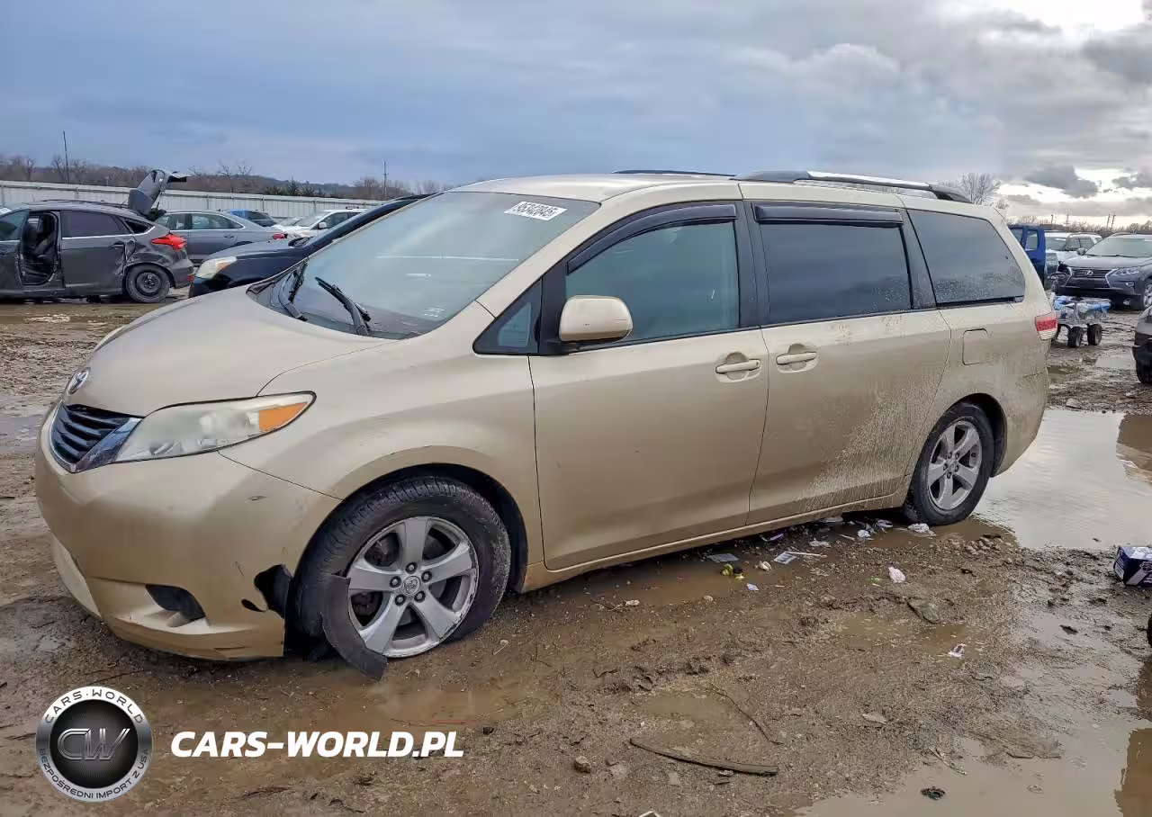 2011 Toyota Sienna Le