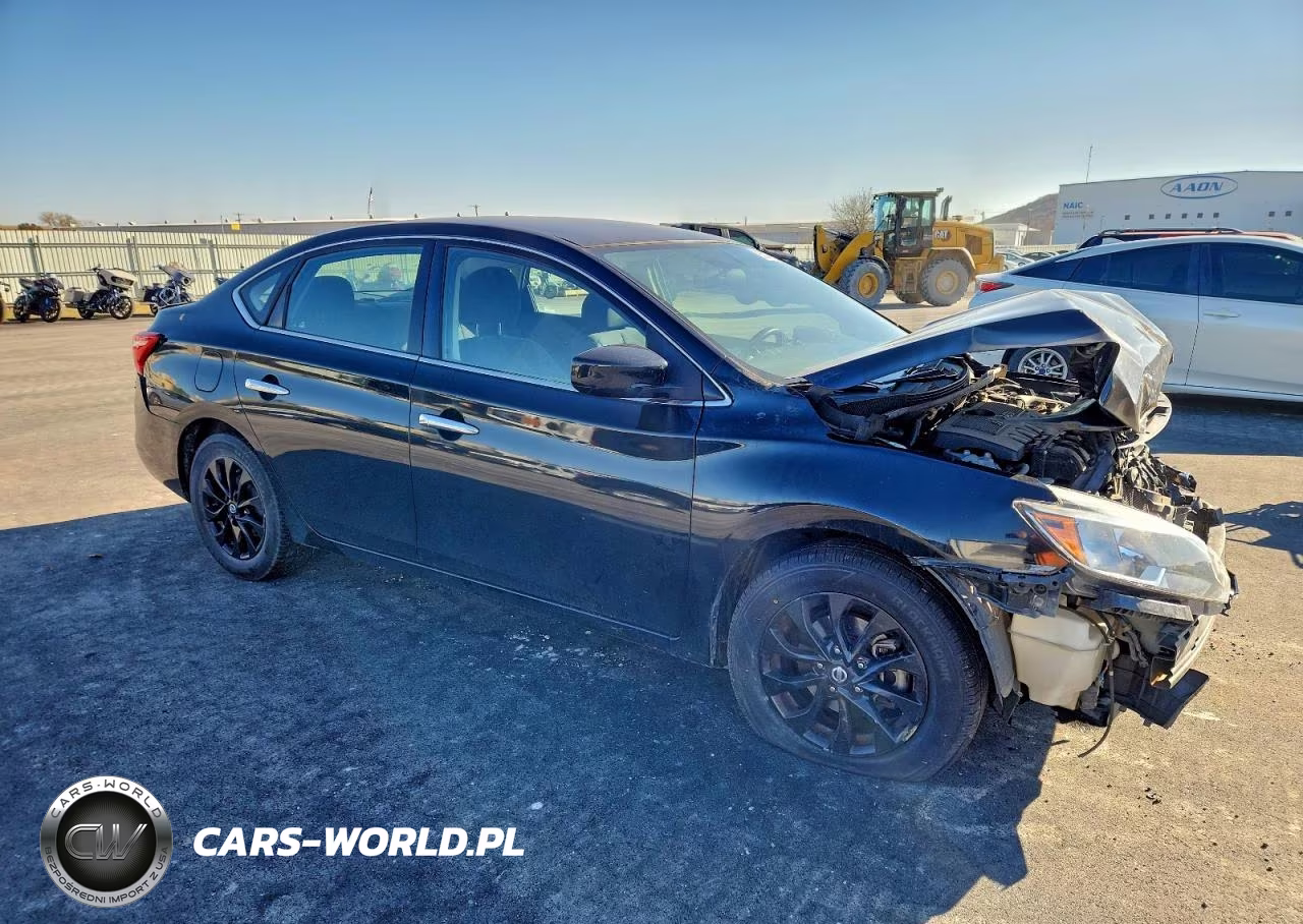 2018 Nissan Sentra S VIN:3N1AB7AP7JY299306 - 4