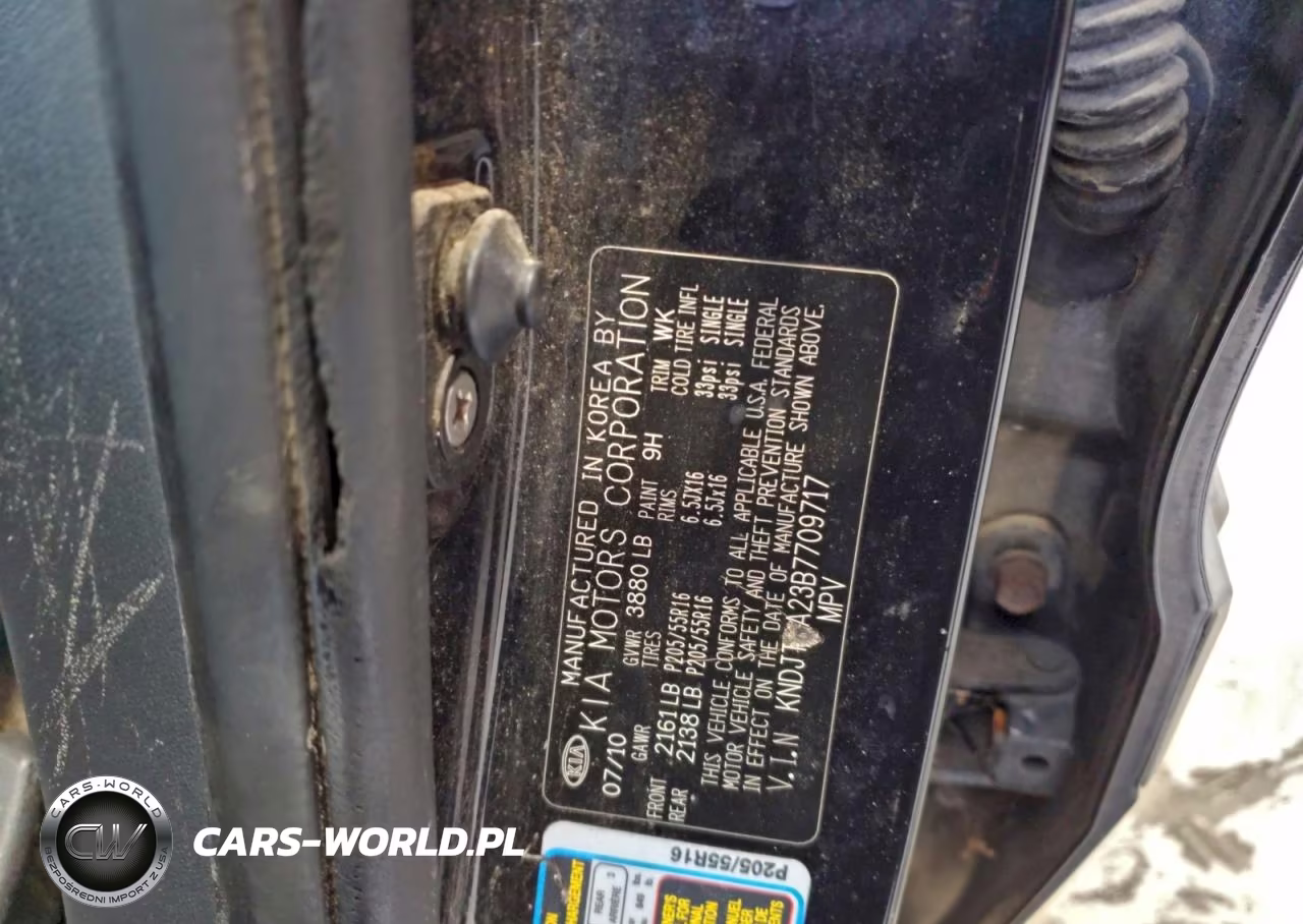 2011 Kia Soul + VIN:KNDJT2A23B7709717 - 13