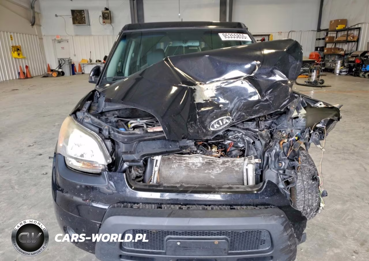 2011 Kia Soul + VIN:KNDJT2A23B7709717 - 5