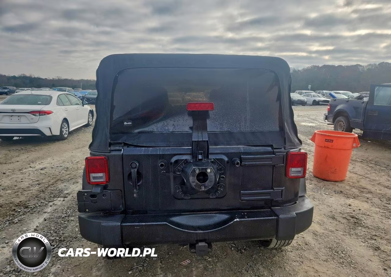 2012 Jeep Wrangler Unlimited Sahara VIN:1C4HJWEG8CL118230 - 6
