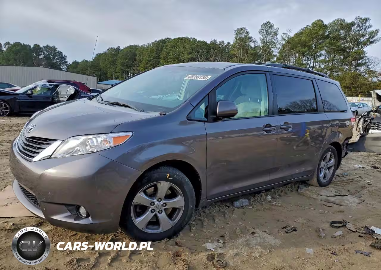 2013 Toyota Sienna Le