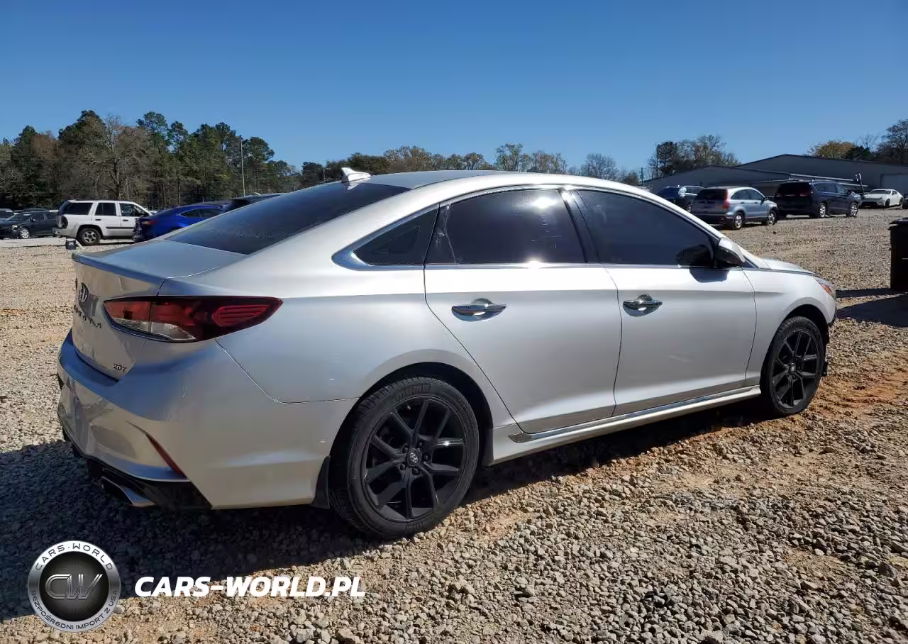 2018 Hyundai Sonata Sport VIN:5NPE34AB1JH685103 - 3