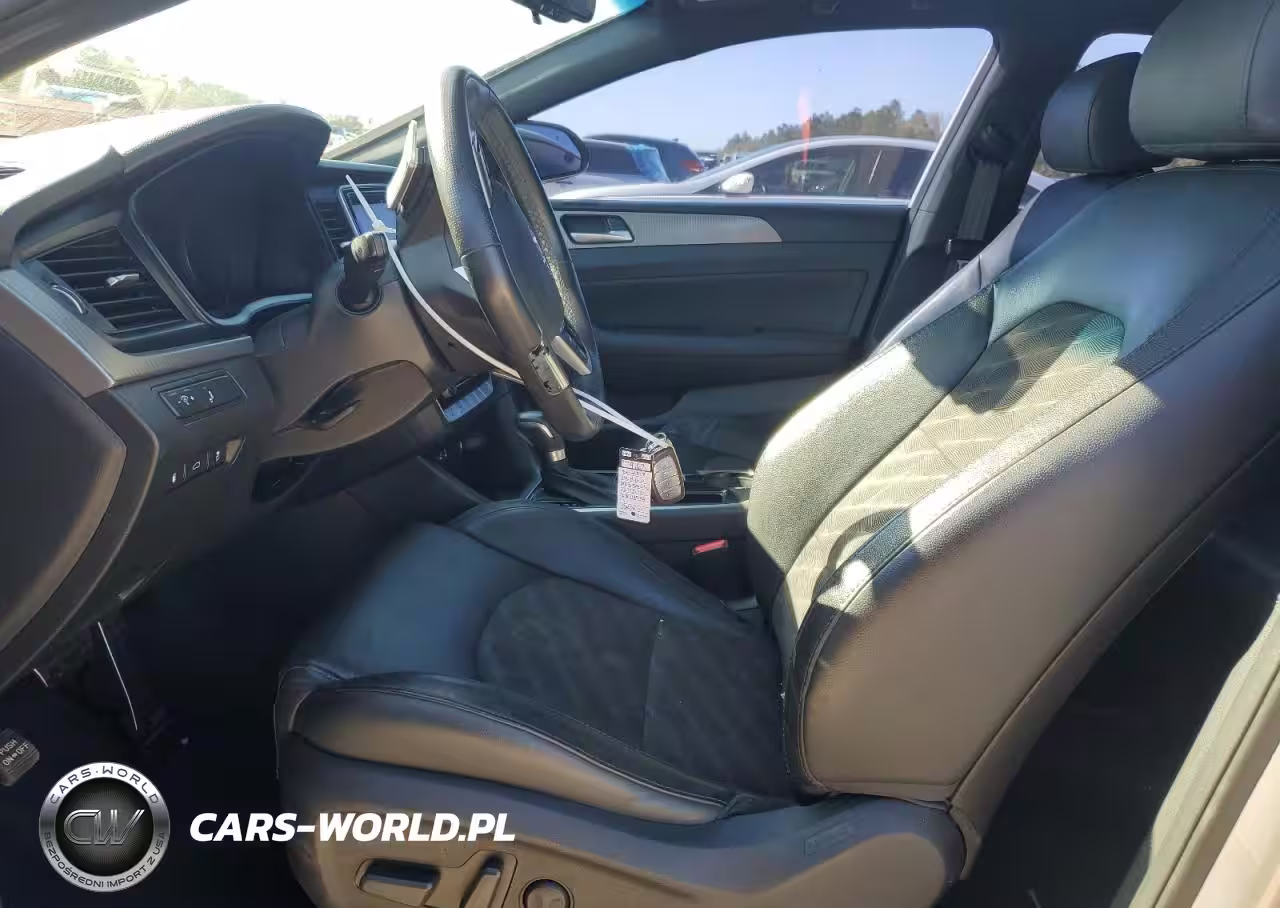 2018 Hyundai Sonata Sport VIN:5NPE34AB1JH685103 - 7