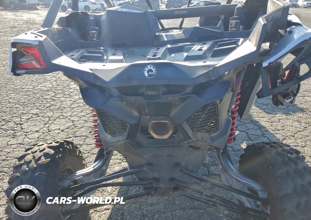 2024 Can-Am Maverick X3 Utility Vehicle VIN:3JBVJAY22RE000491 - 6