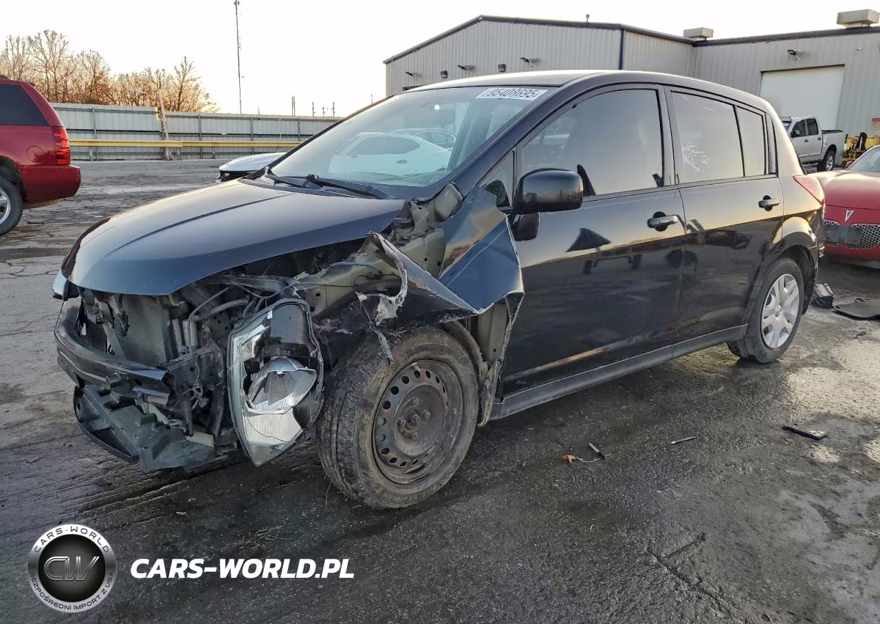 2011 Nissan Versa 1.8 S – zdjęcie 1 z 14