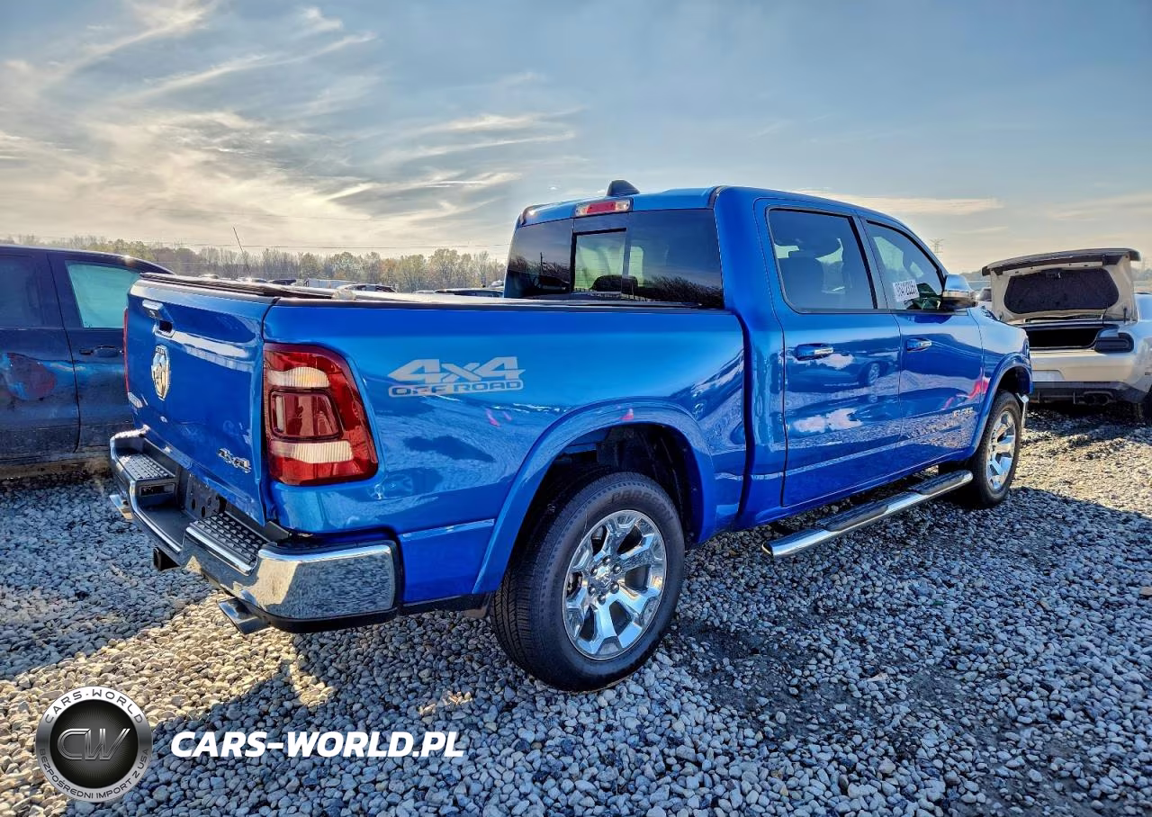 2022 Ram 1500 Laramie VIN:1C6SRFJT0NN233033 - 3