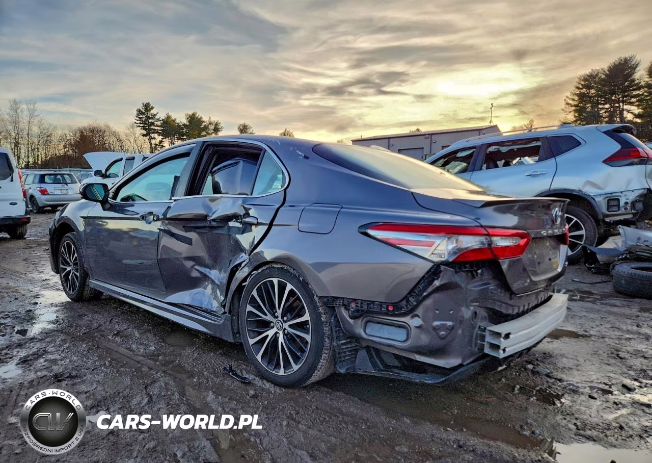 2018 Toyota Camry Se VIN:4T1B11HK4JU618669 - 2