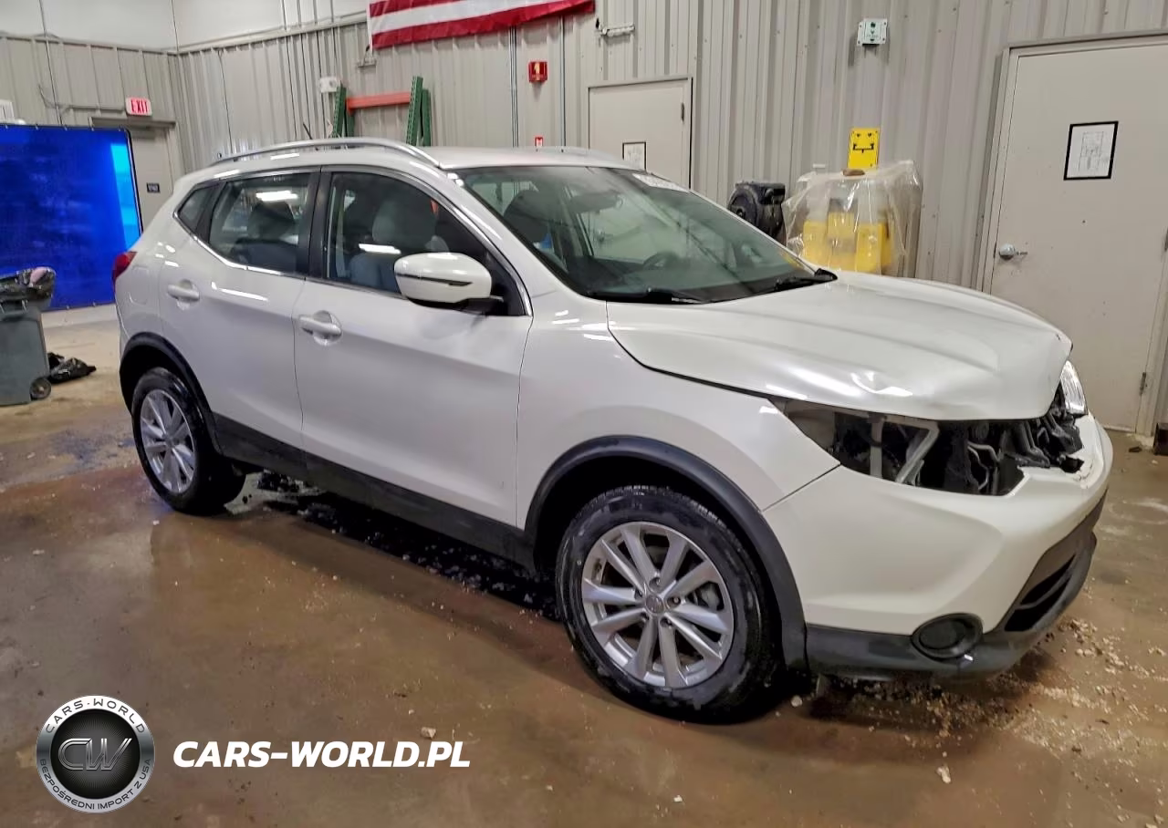 2018 Nissan Rogue Sport S VIN:JN1BJ1CR8JW250190 - 4
