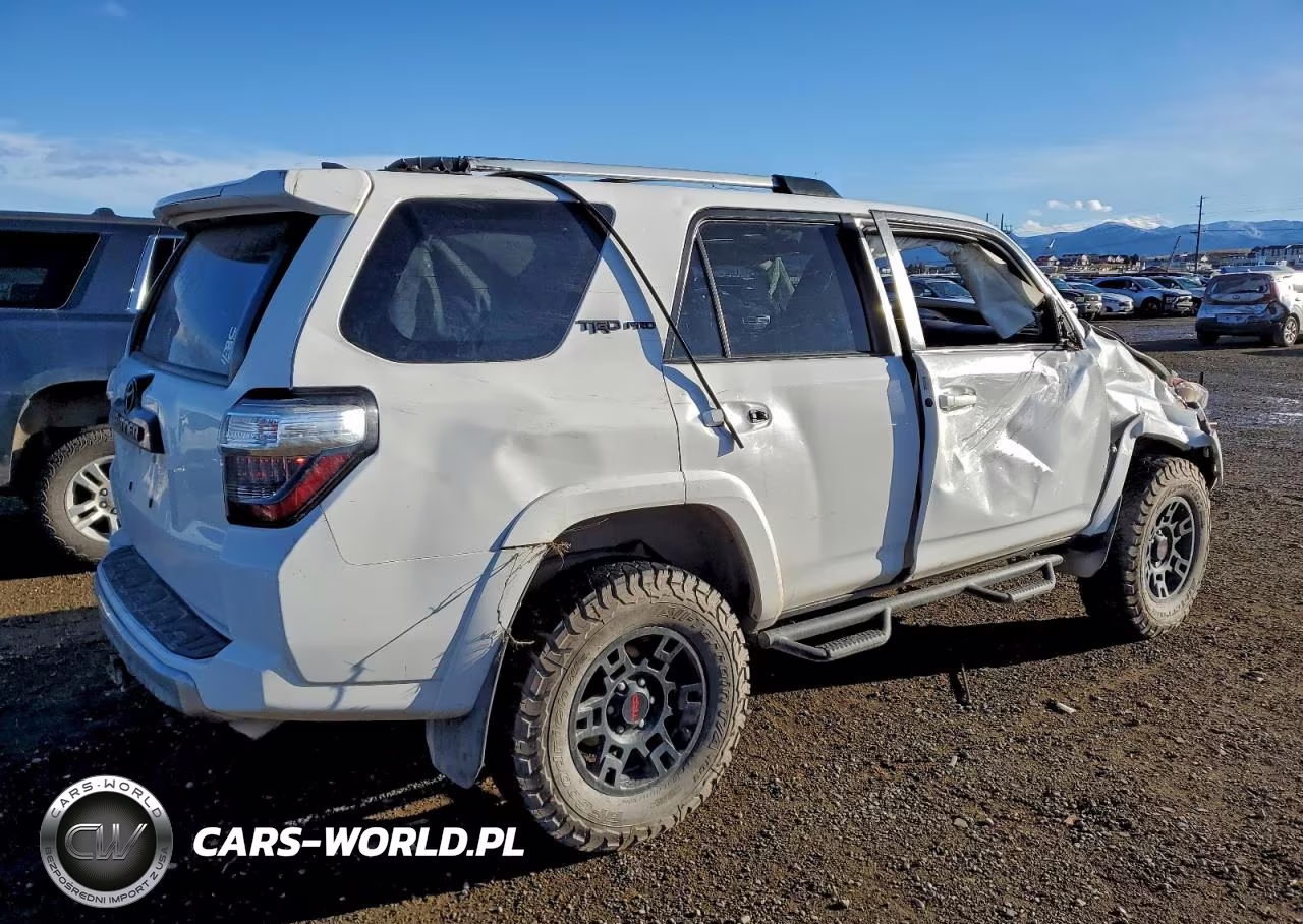 2016 Toyota 4Runner Trail VIN:JTEBU5JR7G5377442 - 3