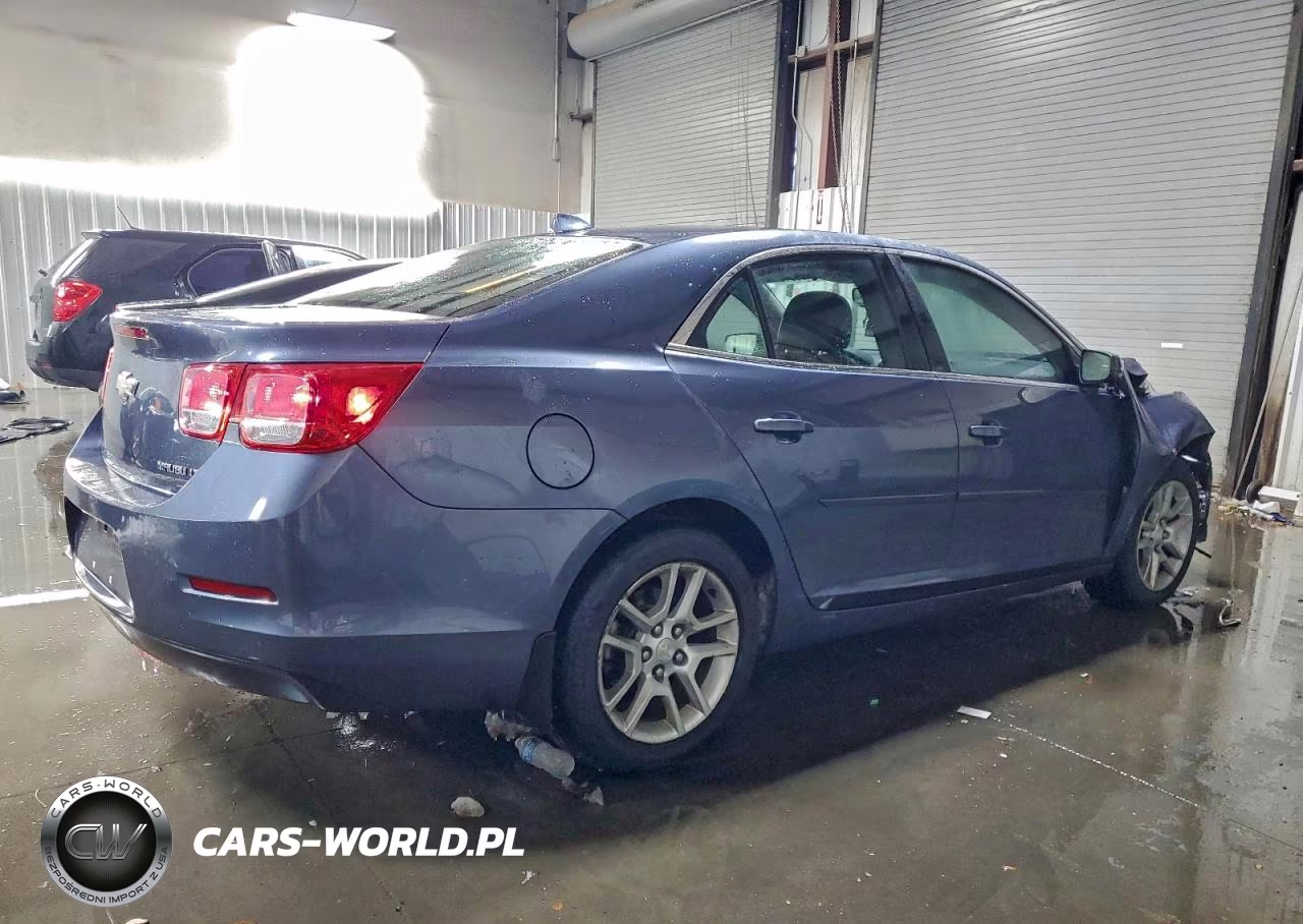 2013 Chevrolet Malibu 1Lt VIN:1G11C5SA2DF232383 - 3