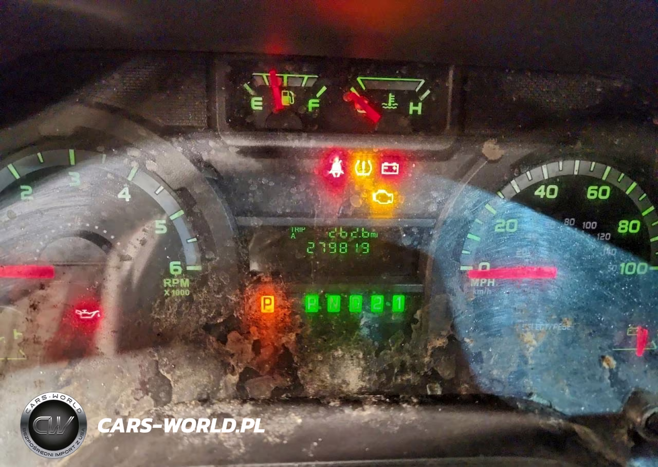 2010 Ford Econoline E350 Super Duty Van VIN:1FTSE3EL9ADA07022 - 9