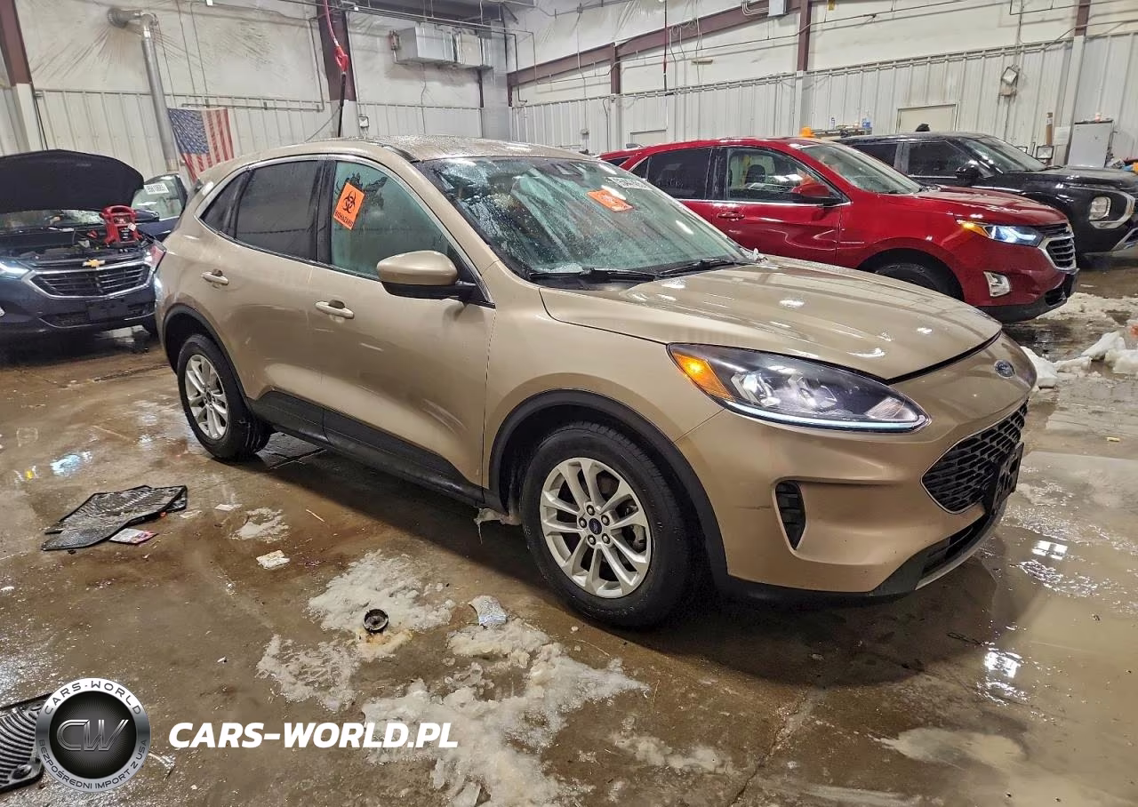 2020 Ford Escape Se VIN:1FMCU0G68LUA96576 - 4