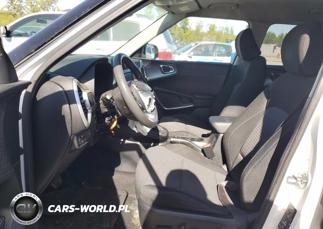 KIA SOUL LX VIN:KNDJ23AU1M7783313 - 7
