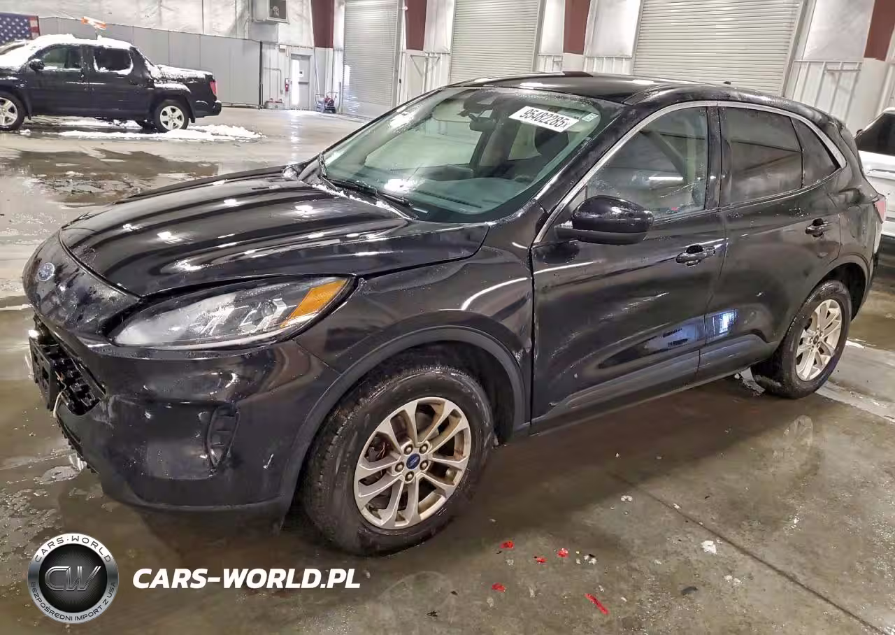 2020 Ford Escape Se