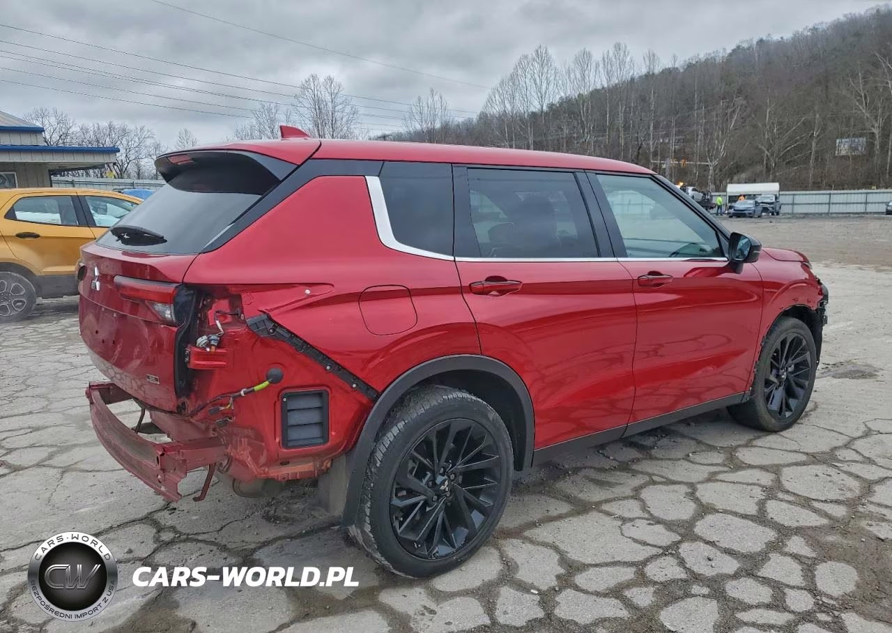 2023 Mitsubishi Outlander Se VIN:JA4J3UA84PZ020047 - 3