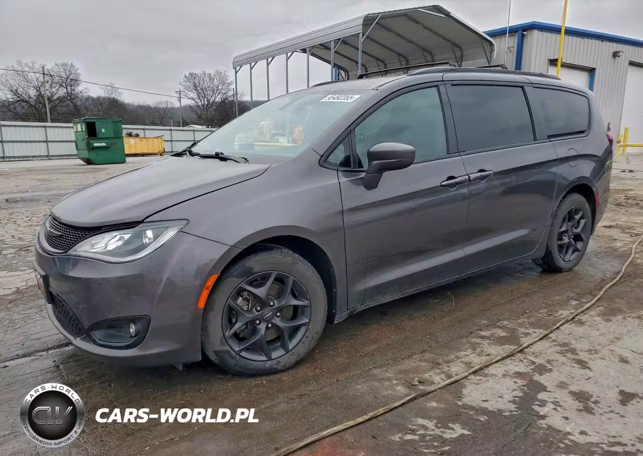2020 Chrysler Pacifica Touring L Plus