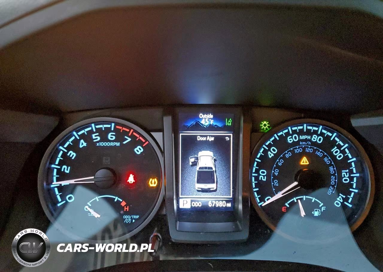 2023 Toyota Tacoma Double Cab VIN:3TMCZ5AN4PM584971 - 9