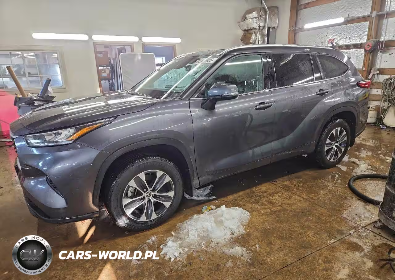 2020 Toyota Highlander Xle