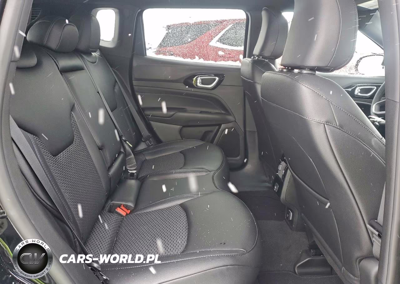 2026 Jeep Compass Latitude VIN:3C4NJDBN0TT158798 - 11