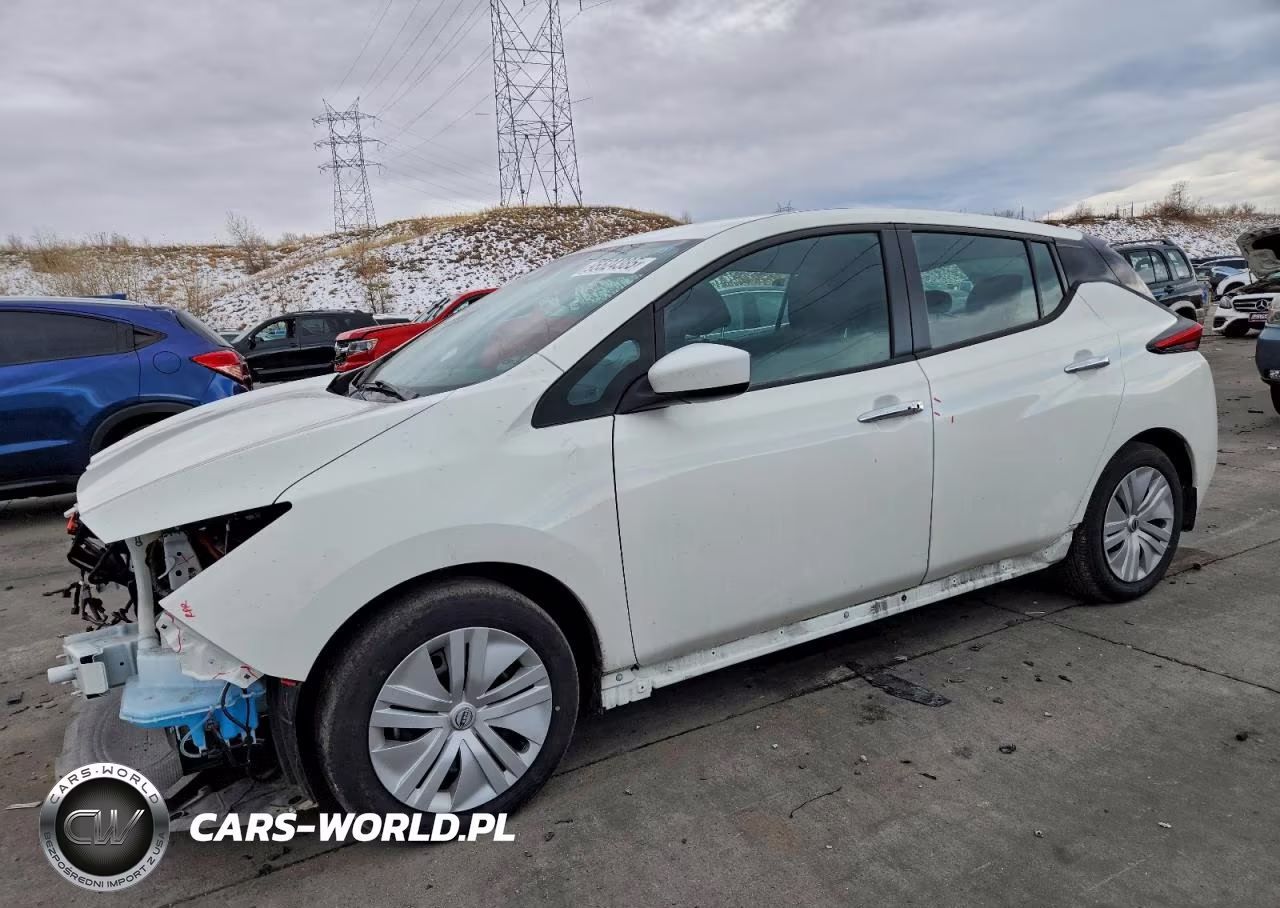 2025 Nissan Leaf S