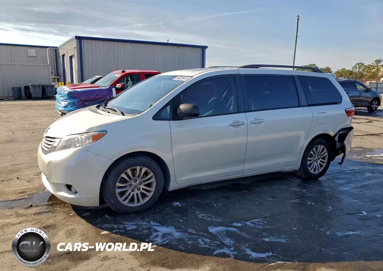 2016 Toyota Sienna Xle
