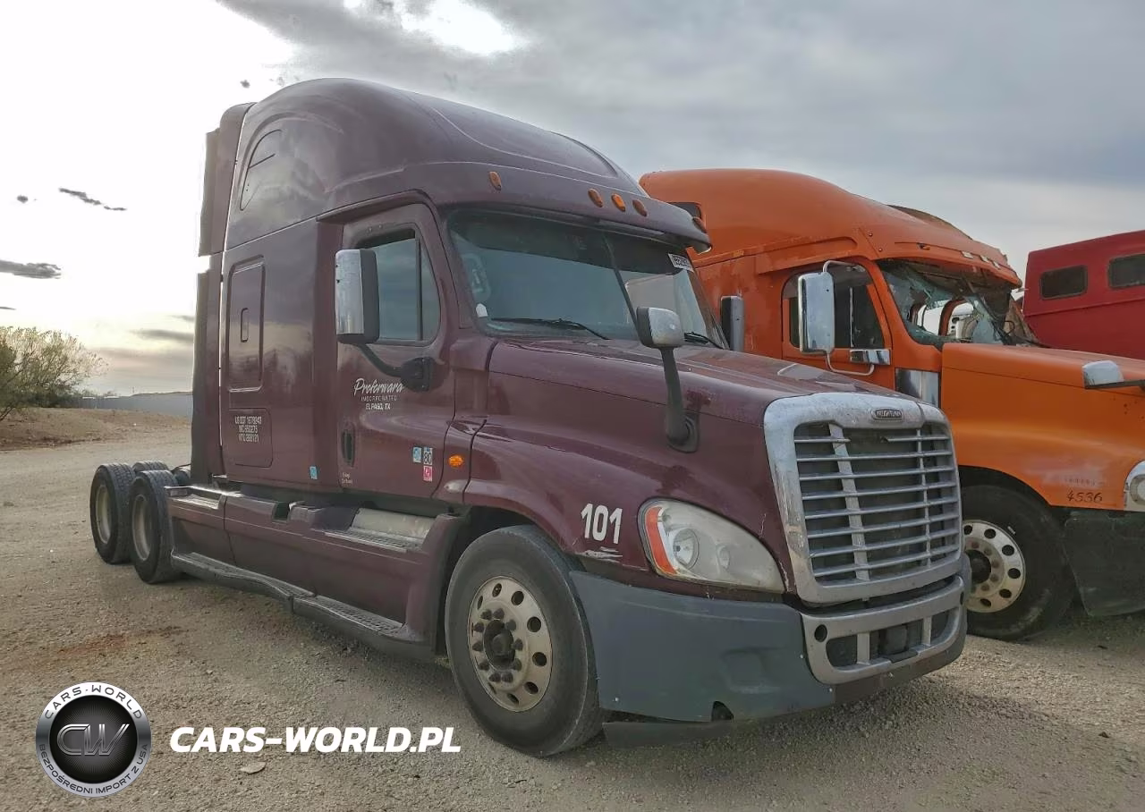 2015 Freightliner Cascadia Semi Truck