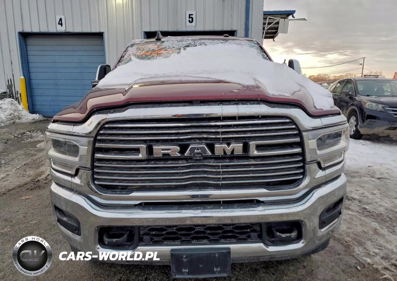 2023 Ram 3500 Laramie VIN:3C63R3EL0PG644876 - 5
