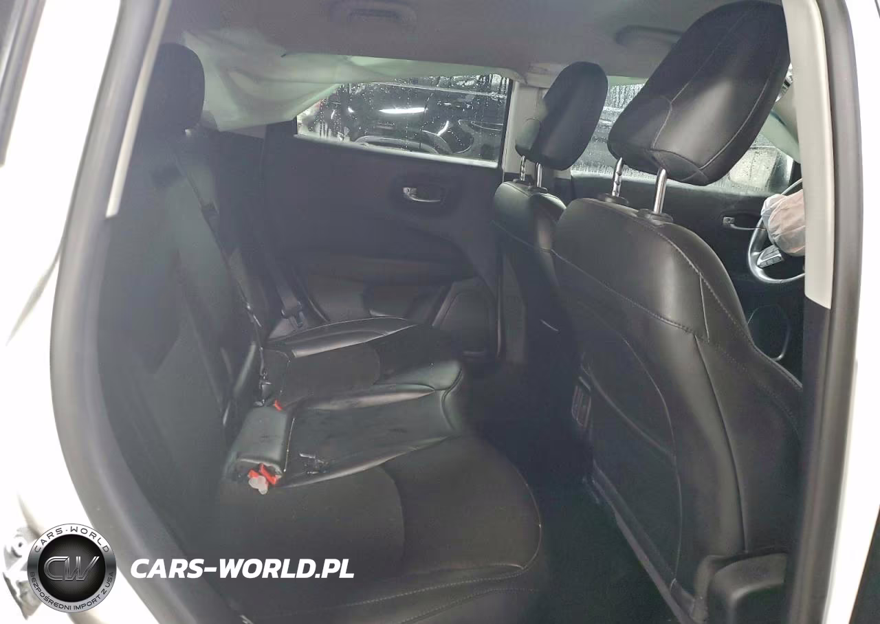 2021 Jeep Compass Latitude VIN:3C4NJCBB9MT527501 - 10