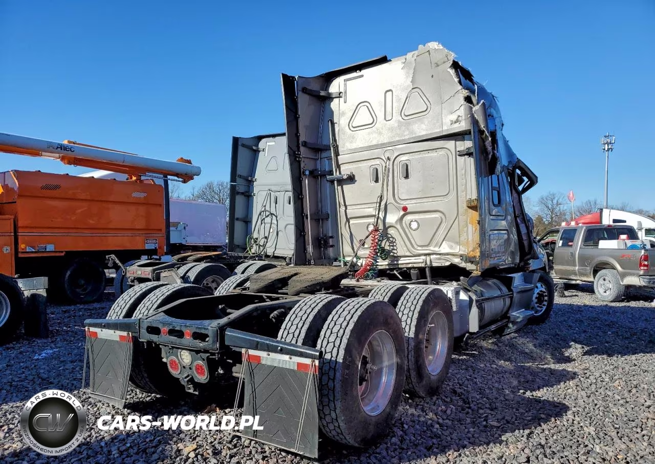 2020 Freightliner Cascadia 126 Semi Truck VIN:3AKJHHDR9LSLM5483 - 4