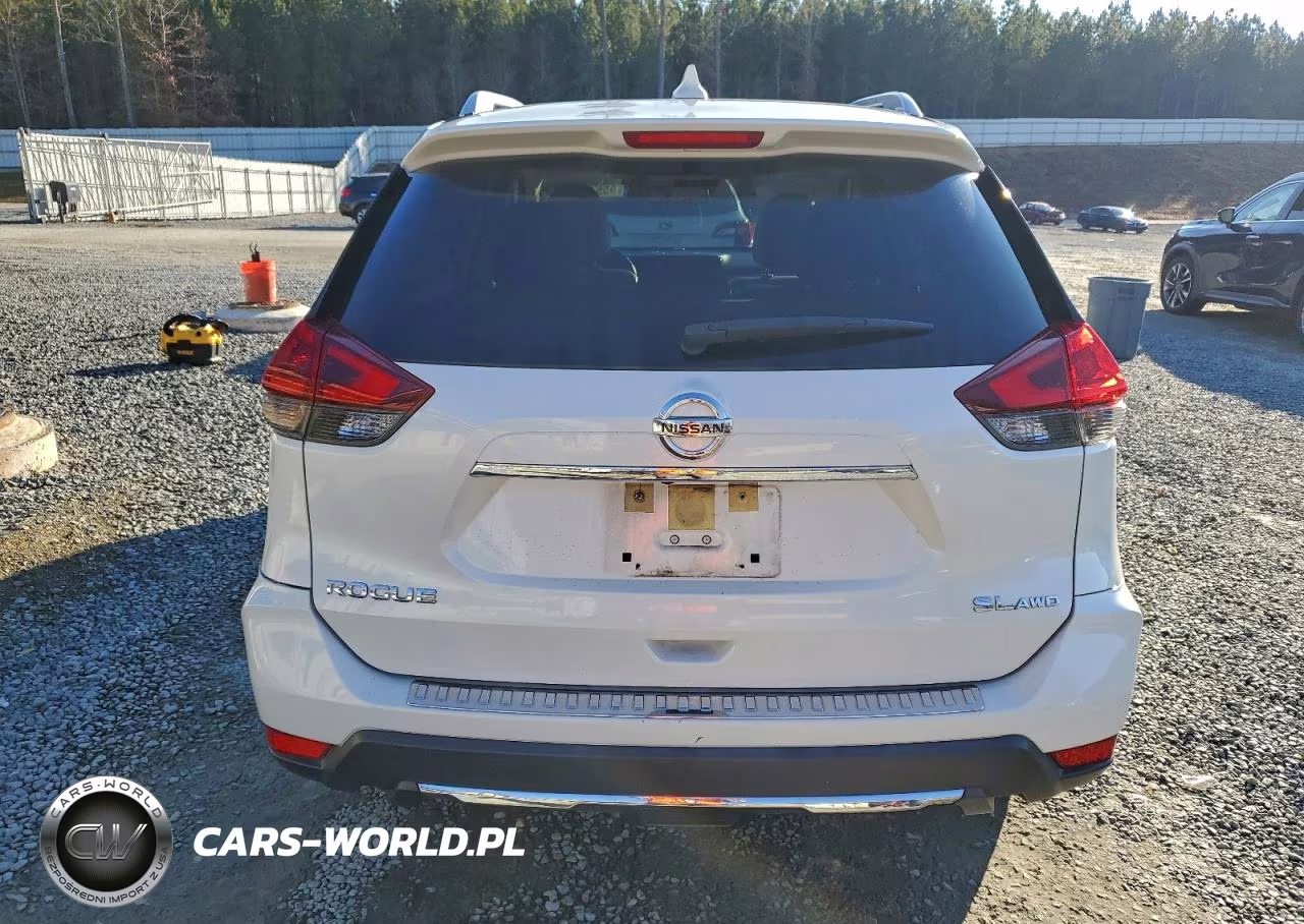 2018 Nissan Rogue S VIN:JN8AT2MV8JW304922 - 6