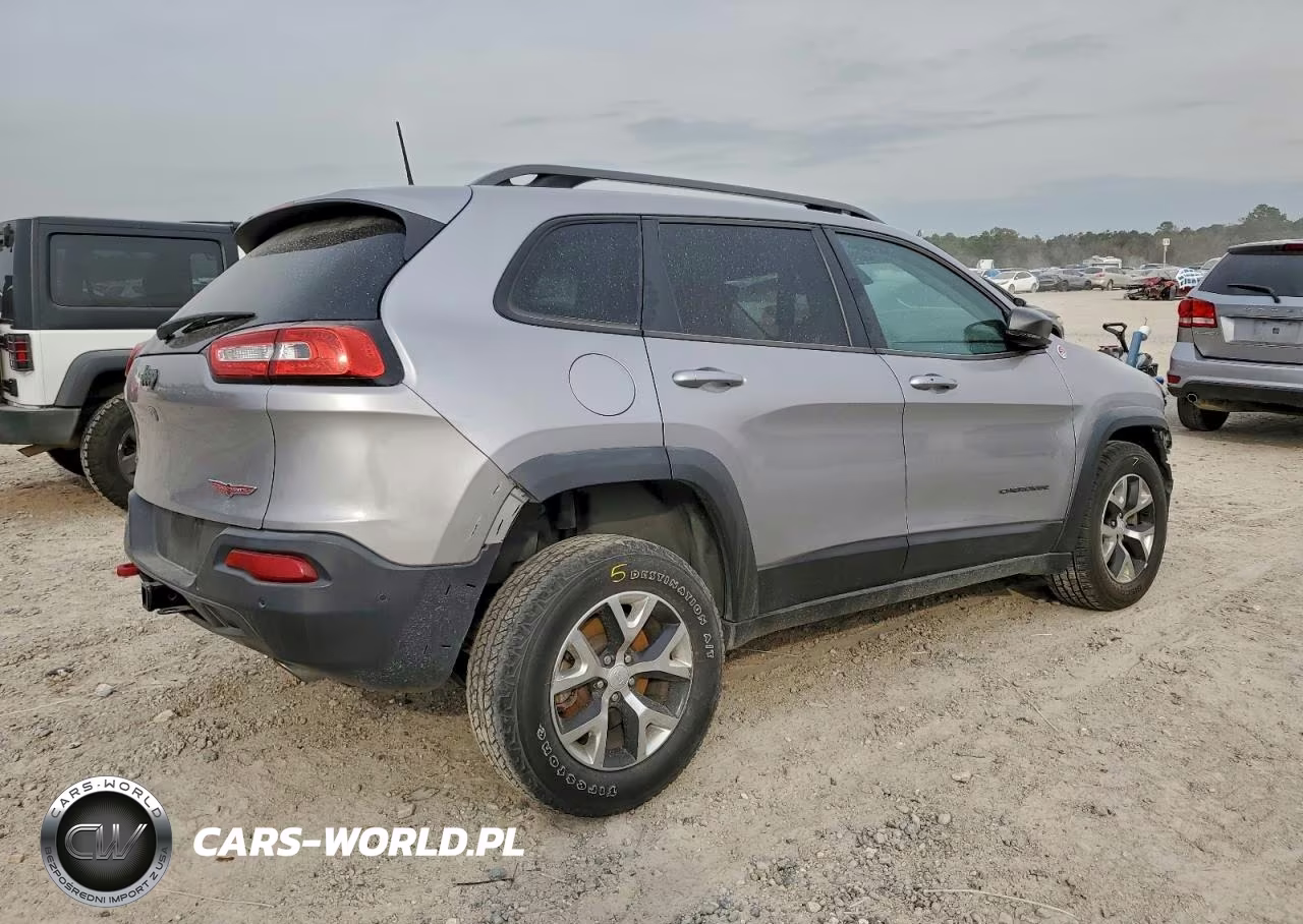 2017 Jeep Cherokee Trailhawk VIN:1C4PJMBS5HD214424 - 3