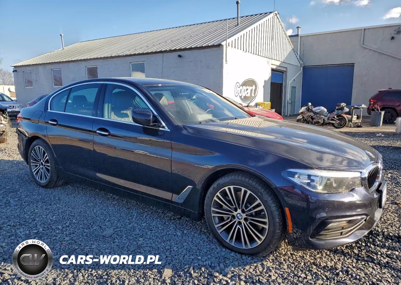 2018 BMW 530 Xi VIN:WBAJA7C56JWC76764 - 4