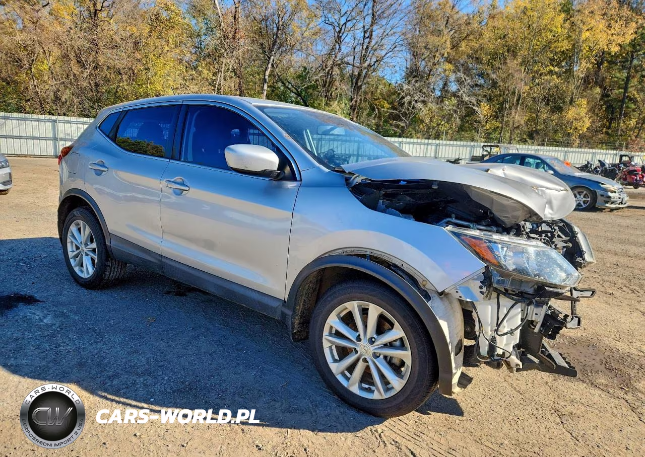 2017 Nissan Rogue Sport S VIN:JN1BJ1CR0HW114100 - 4