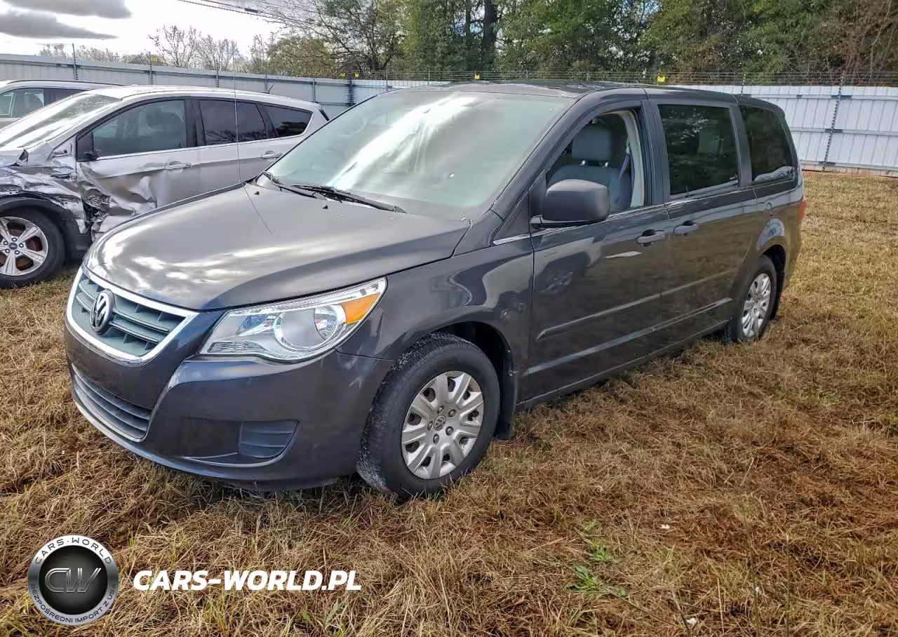 2012 Volkswagen Routan S