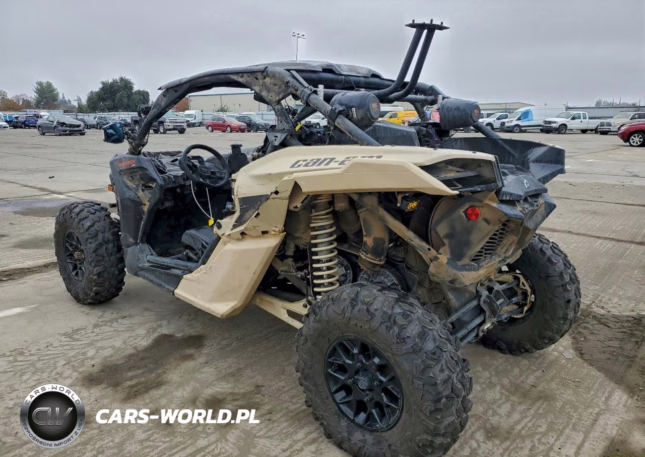 2023 Can-Am Maverick Ds Utility Vehicle VIN:3JBVGAY26PE000179 - 3