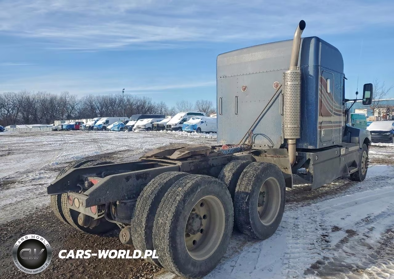 1996 Kenworth T600 Semi Truck VIN:1XKADR9X4TR729166 - 4