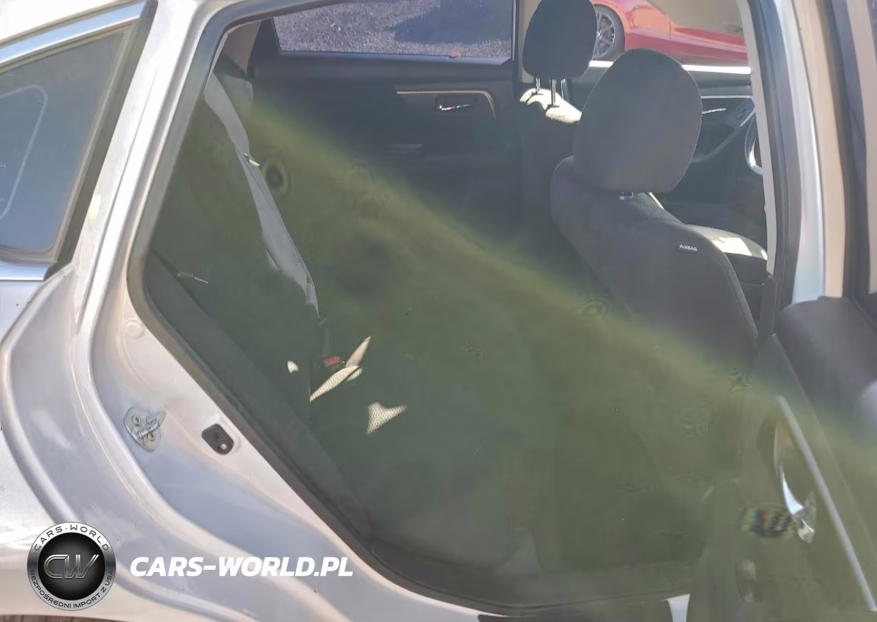2015 Nissan Altima 2.5 VIN:1N4AL3AP2FC219371 - 10