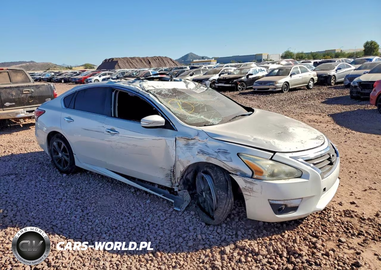 2015 Nissan Altima 2.5 VIN:1N4AL3AP2FC219371 - 4