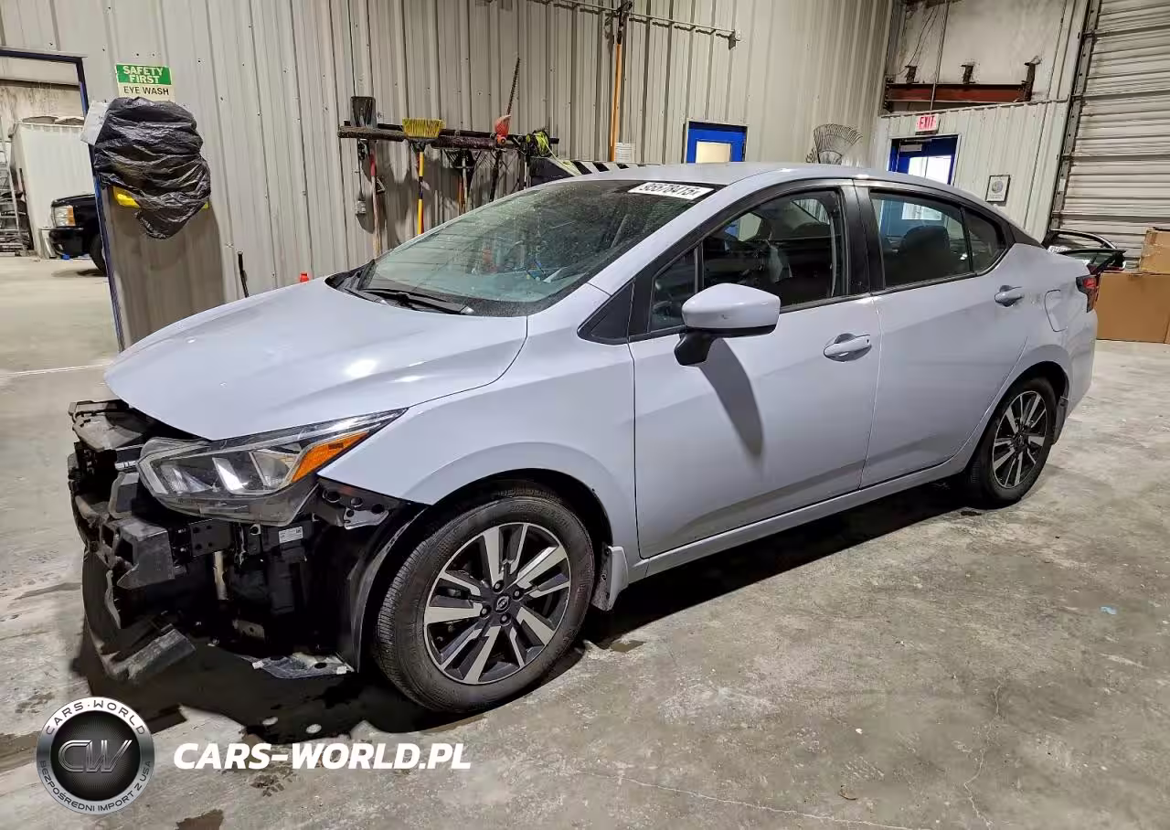 2024 Nissan Versa Sv