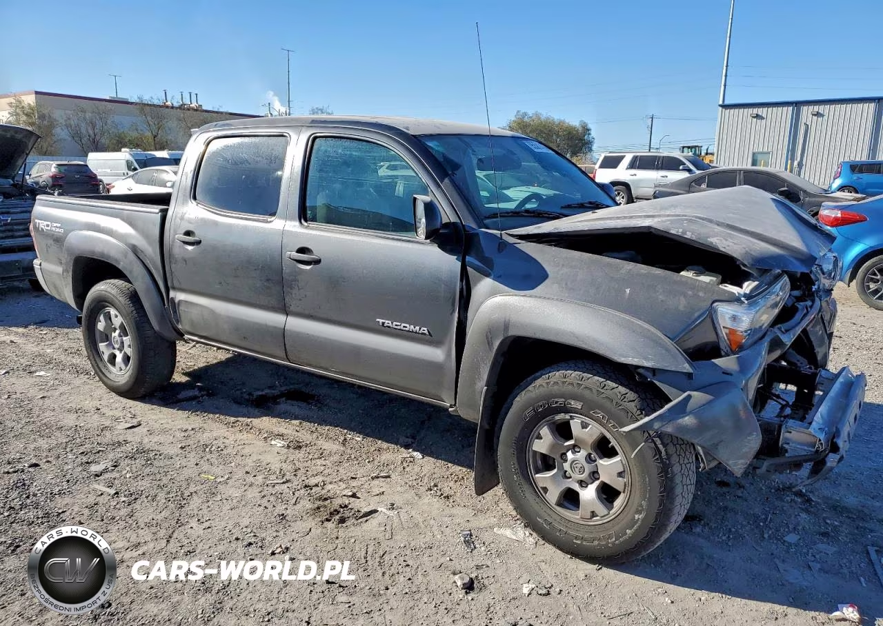 2013 Toyota Tacoma Double Cab VIN:3TMLU4EN1DM129932 - 4