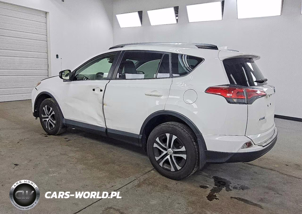 2018 Toyota Rav4 Le VIN:JTMBFREV1JJ741981 - 2